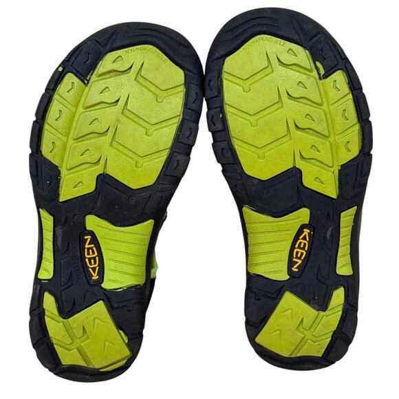 Not For Sale Keen Sandals Big Kids 5‎ Black Newport H2 Waterproof Gorpcore - Picture 8 of 9